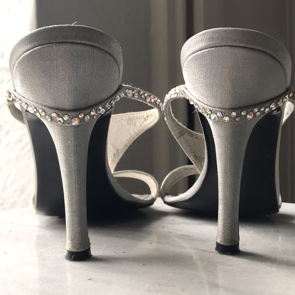 Stuart Weitzman Evening Shoe - image 3